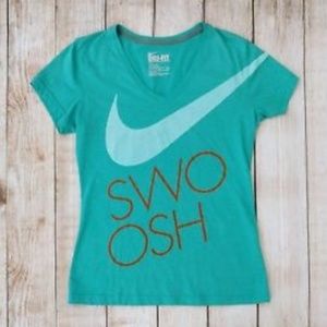 NEW !! Nike SWOOSH logo Dri Fit Tee